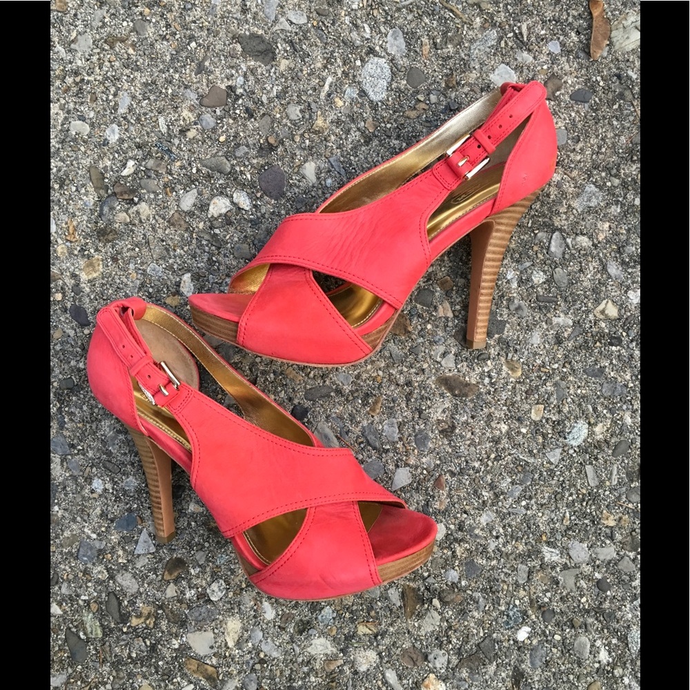 Coach hot pink heels 8.5
